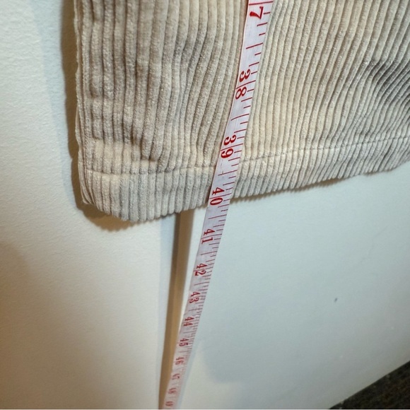 Aritzia TNA Corduroy pants - beige/tan, size 00 - Picture 6 of 9